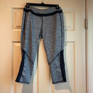 Kyodan‎ Gray and Black Athletic Pants, Size Medium